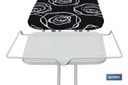 Imagen Adicional de Tabla de planchar en color negro con flores blancas