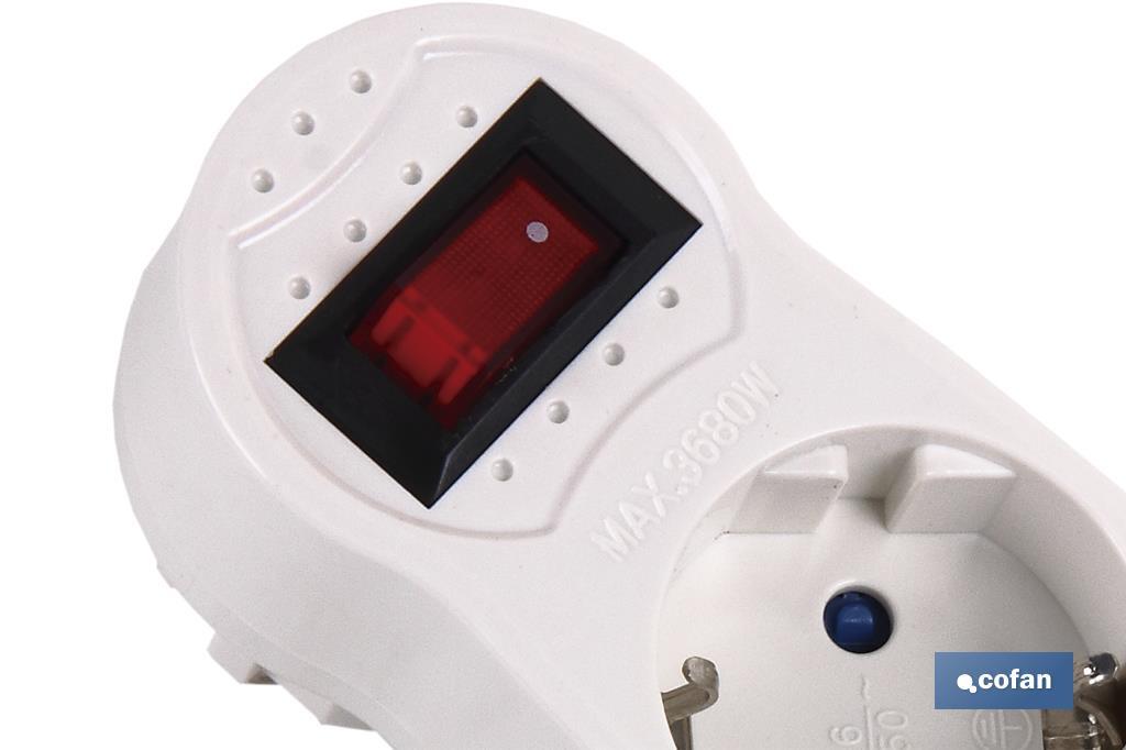 Imagen Adicional de Adaptador triple Frontal Schuko con interruptor