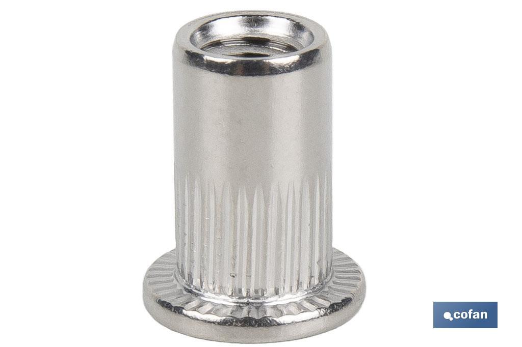 Tuercas remachables ranuradas de cabeza ancha A-2