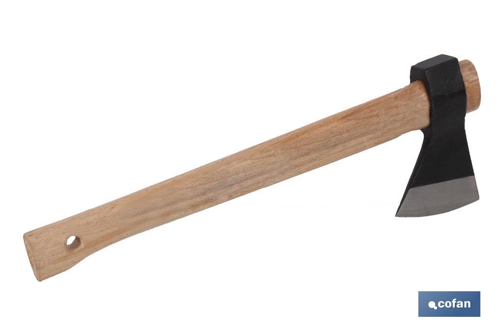 Hacha vizcaína con mango de madera