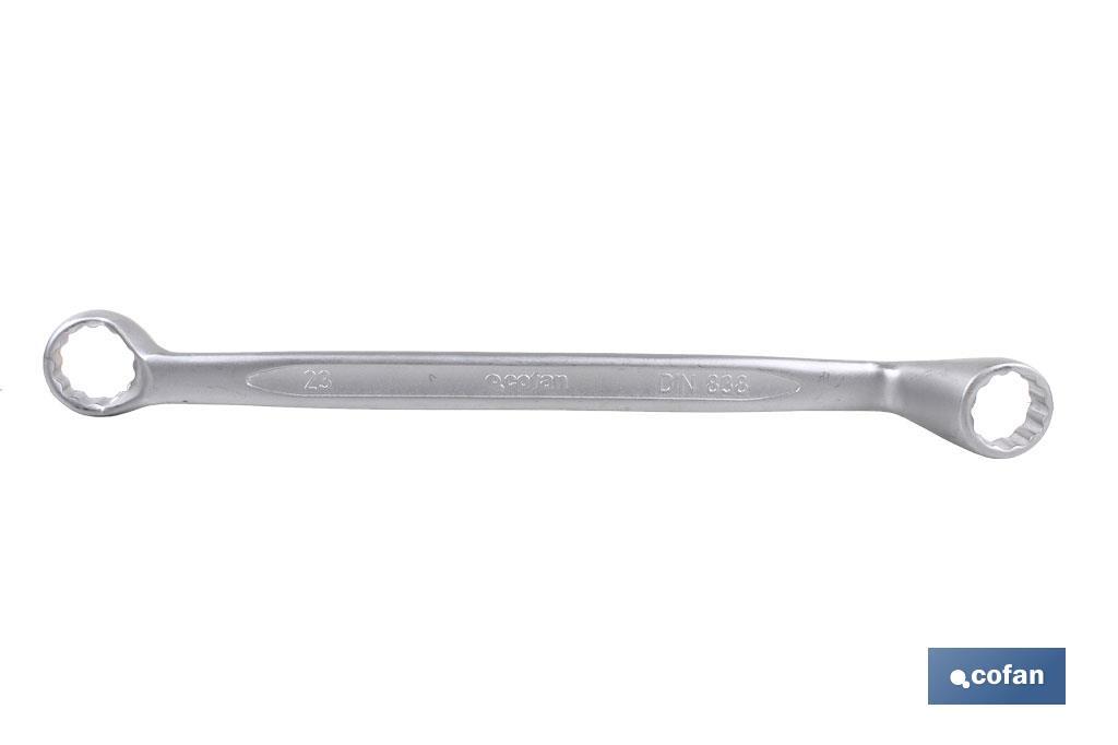 Llave de estrella doble acodada