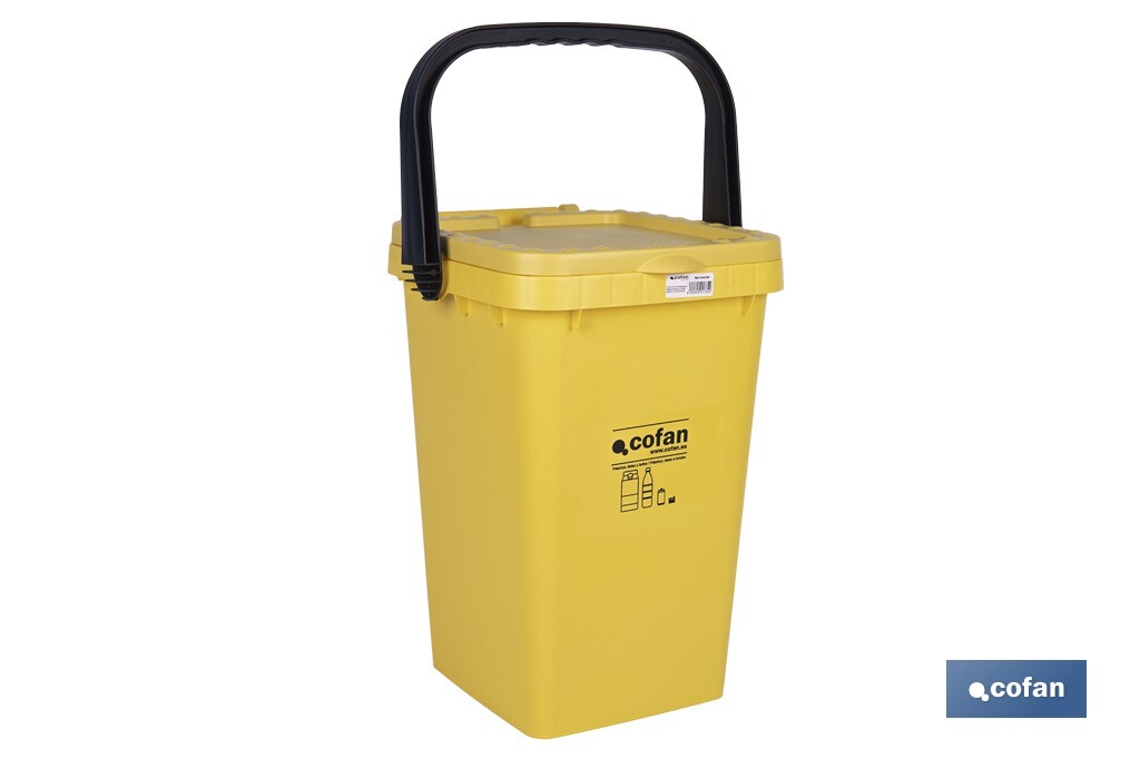 Contenedor de reciclaje amarillo