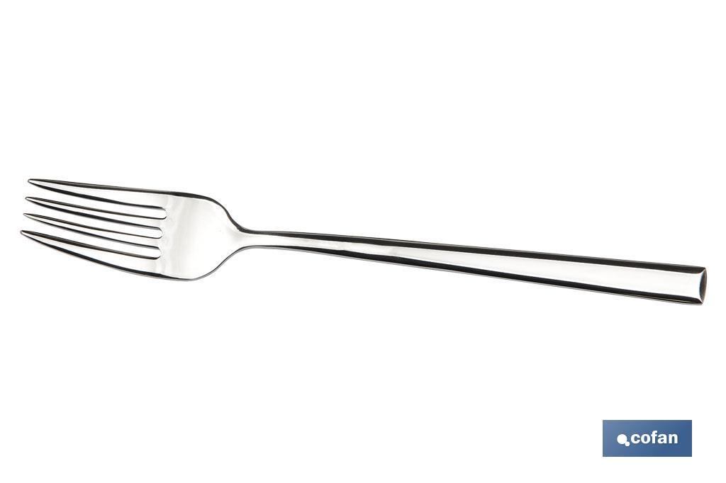 Tenedor de mesa